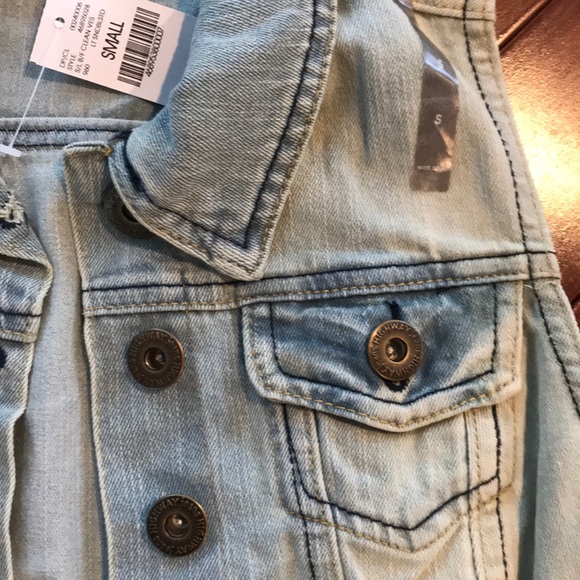 New with tags denim vest - Picture 3 of 4